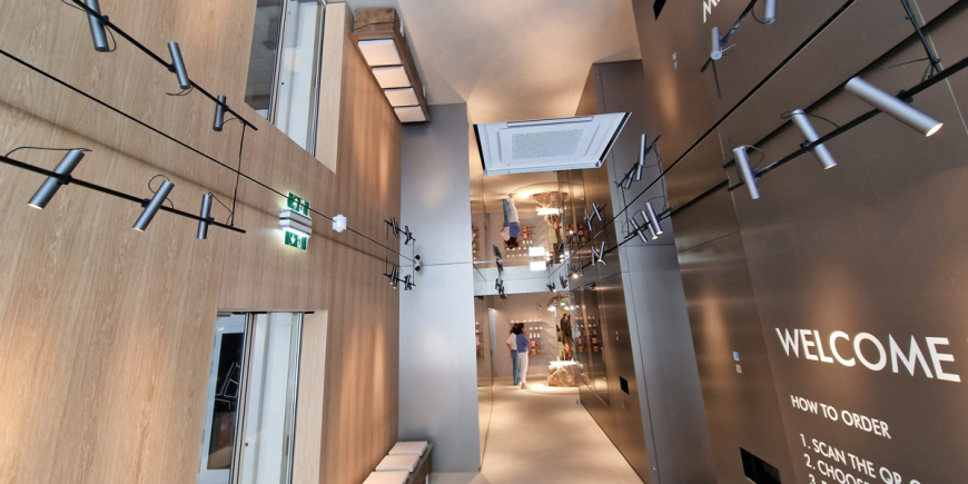 LO SPECCHIO DI FLEXMIRROR